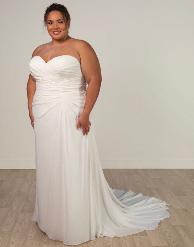 8004-plus-size-stella-york-wedding-dress-front-view Simple Wedding Dress From Stella York - 8004 - Front View - Plus size