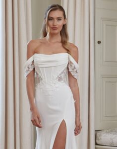 Romantica - Sexy wedding dress - close up view