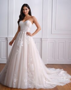 U2201 - Ball gown wedding dress - Enchanting - Front View