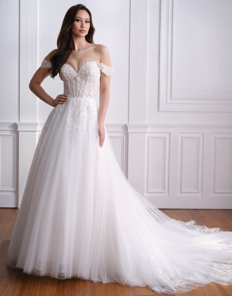 U2208 - Aline wedding dress - Enchanting - Front view