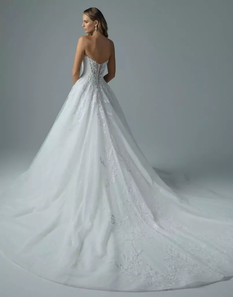 Y3237 – Neeve Sophia Tolli
