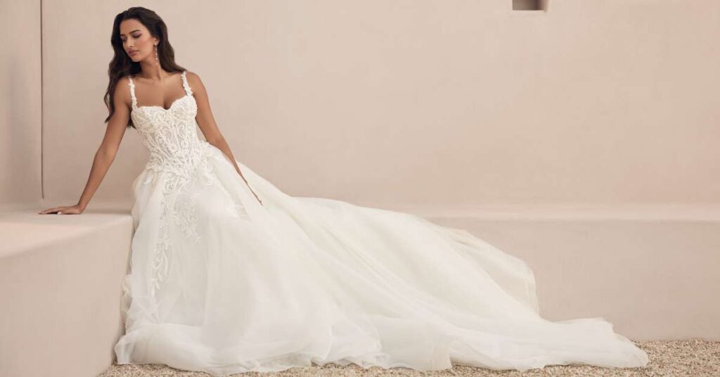 Popular Wedding Dresses