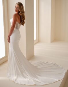 E625 - Enchanting Wedding Dress - Back View