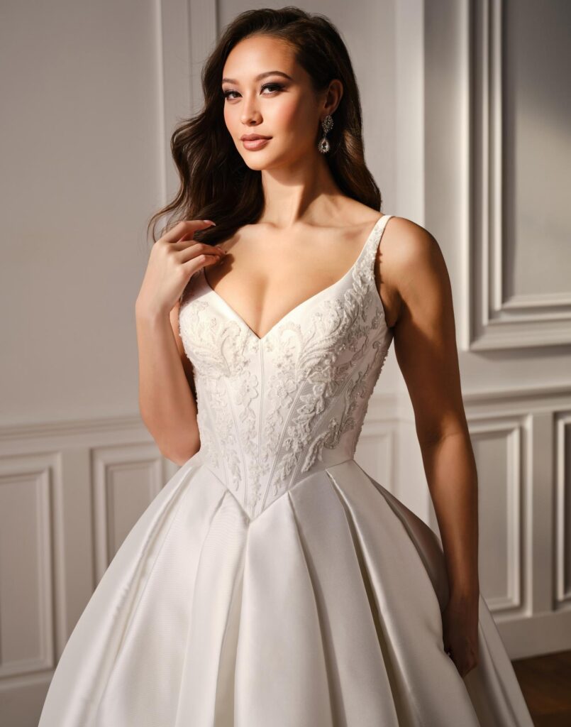 U2302-Unlisted-wedding-dress-close-up-view U2302 - Enchanting Wedding Dress - Close up View